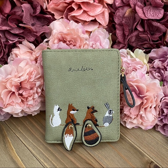 Vegan Leather Fox Rabbit Raccoon Cat Wallet - Picture 5 of 13